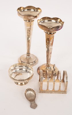 Lot 376 - A silver toast rack, Viners, Sheffield 1926,...