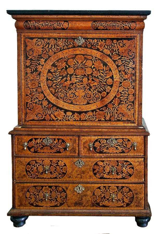 Lot 112 - A William and Mary floral marquetry veneered...