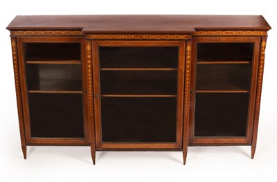 Lot 562 - An Edwardian mahogany inlaid breakfront...