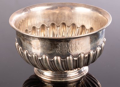 Lot 51 - A small Victorian silver sugar bowl, HH,...