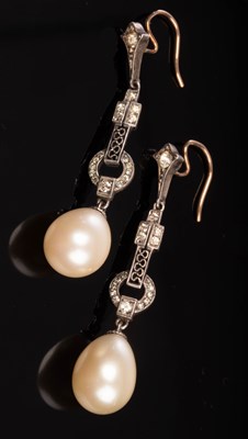 Lot 131 - A pair of Art Deco style simulated pearl drop...