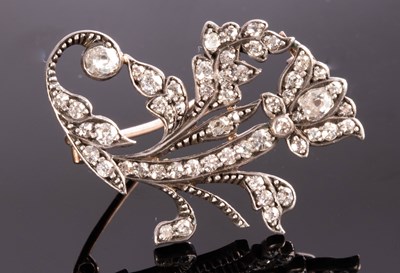 Lot 174 - A Victorian diamond brooch of flower form,...