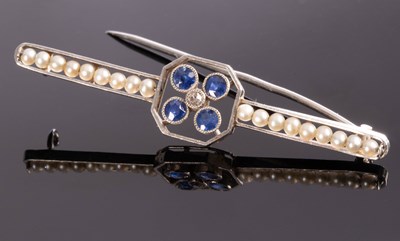 Lot 175 - An Art Deco sapphire and diamond bar brooch,...