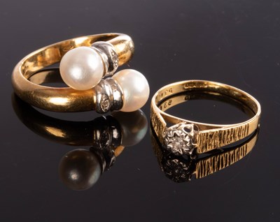 Lot 185 - A diamond ring set in 18ct yellow gold,...