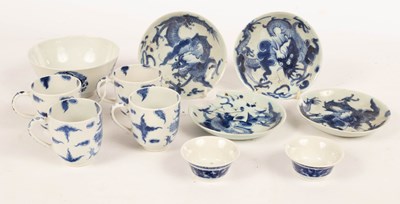 Lot 392 - A collection of Qing blue and white porcelain...