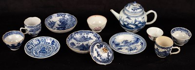 Lot 425 - A group of Chinese blue and white porcelain,...