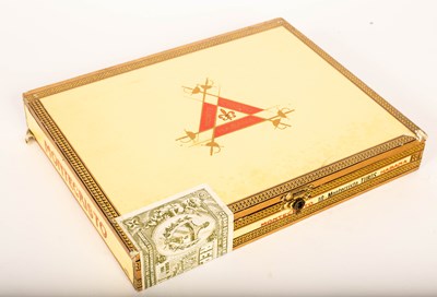 Lot 617 - A sealed, boxed set of ten Montecristo Tubos...