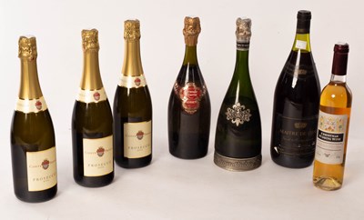 Lot 687 - Wines; seven assorted bottles to include prosecco