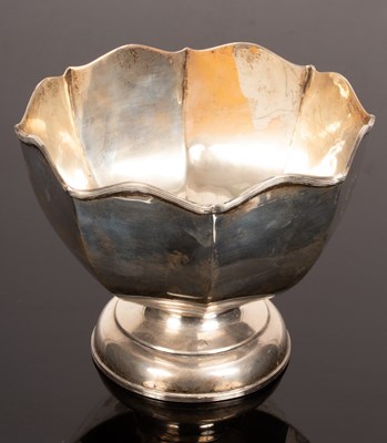 Lot 11 - An octagonal silver rose bowl, Birmingham 1912,...