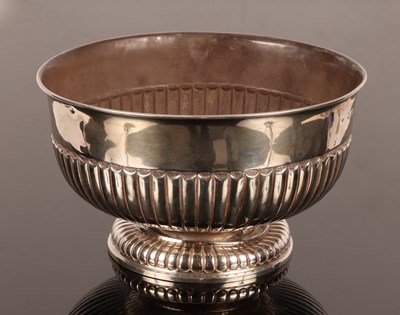 Lot 16 - A Victorian silver rose bowl, London 1900, of...
