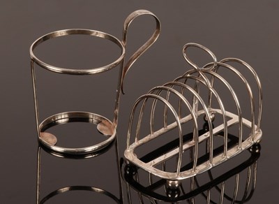 Lot 29 - A Victorian silver seven-bar toast rack,...