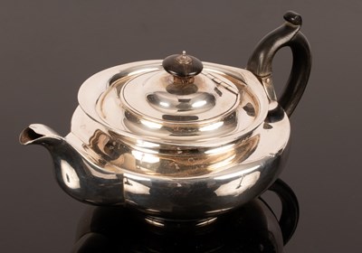 Lot 130 - A George IV silver teapot, Emes & Barnard,...