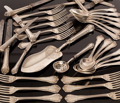 Lot 161 - A set of French silver flatware, Thomas &...