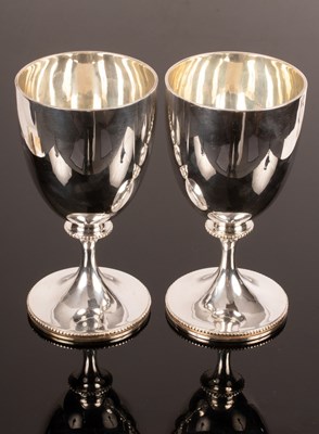 Lot 171 - A pair of Sterling silver goblets, marked Hong...