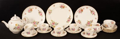 Lot 319 - A Royal Worcester tea service of twenty-five...