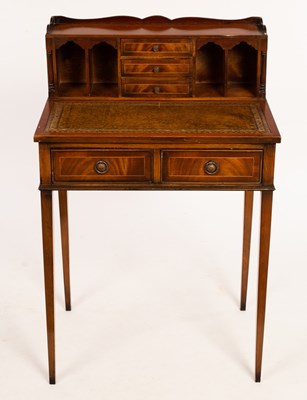 Lot 560 - A mahogany bonheur du jour, the superstructure...