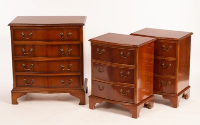 Lot 607 - A mahogany serpentine front chest, 70cm wide...