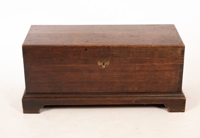 Lot 636 - A low oak coffer on bracket feet, 84cm wide