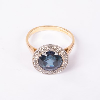Lot 109 - An 18ct yellow gold Art Deco style sapphire and diamond circular cluster ring