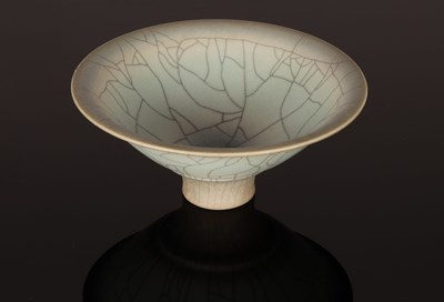 Lot 105 - David White (1934-2011), porcelain footed bowl,...