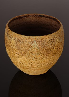 Lot 124 - Chris Carter (born 1945), stoneware vessel,...