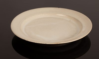 Lot 129 - Rupert Spira (born 1960), stoneware plate,...