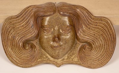 Lot 166 - V Proctor/A mask head wall mount, Girl with...