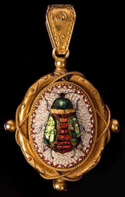 Lot 42 - A Victorian micromosaic insect pendant, the...
