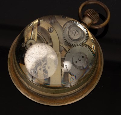 Lot 65 - A bull's eye travelling watch