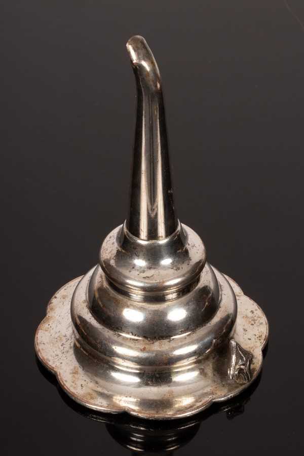 Lot 80 - A Sheffield plate wine funnel with shell thumb...