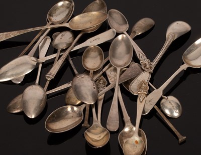 Lot 143 - A quantity of silver teaspoons, approximately...