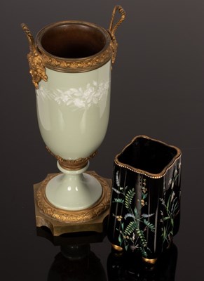 Lot 212 - A green glazed jardinière with...