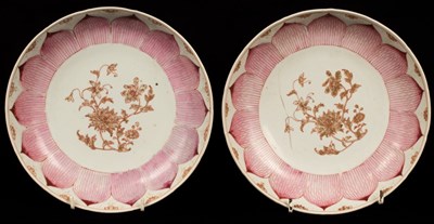 Lot 273 - A pair of Chinese export plates, Qianlong,...