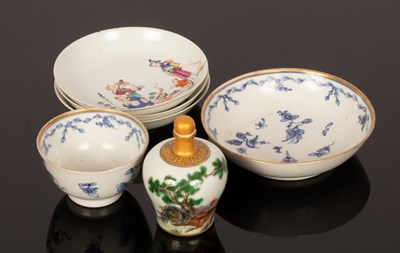 Lot 292 - A group of Chinese porcelain pieces, 20th...