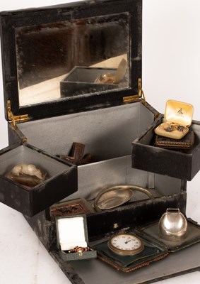 Lot 522 - A box of interesting sundries/Provenance:...