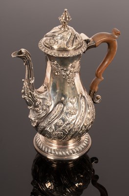 Lot 75 - A George III silver coffee pot, Thomas Whipham...