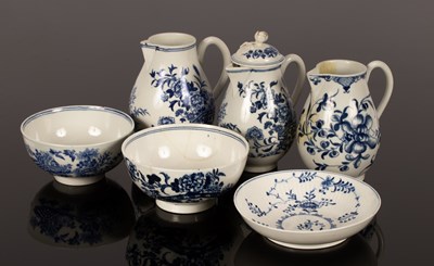 Lot 257 - A quantity of Worcester blue and white tea...