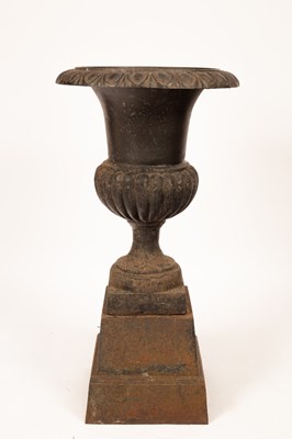 Lot 852 - A late 19th/early 20th Century cast iron...