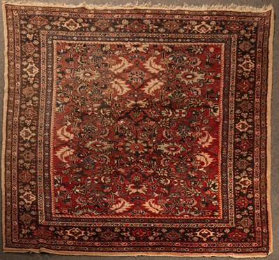 Lot 917 - A Mahal carpet, West Persia, circa 1920, with...