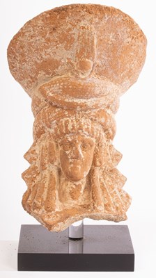 Lot 4 - An Egyptian terracotta head of Isis-Aphrodite,...