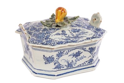 Lot 64 - A Dutch Delft butter tub and cover, circa 1770,...