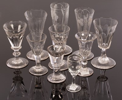 Lot 300 - Ten drinking glasses to include three ale...