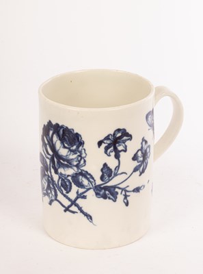 Lot 425 - A Caughley blue and white cylindrical mug,...