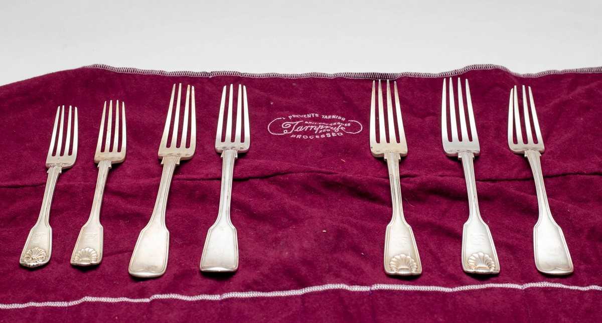 Lot 22 - A pair of Victorian silver forks, Chawner & Co....