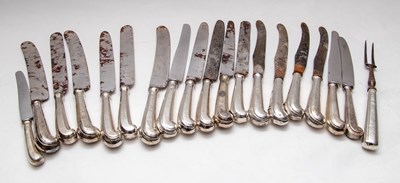 Lot 30 - Assorted silver handled knives, marks worn,...