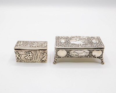 Lot 85 - An Edwardian silver box, makers marks worn,...