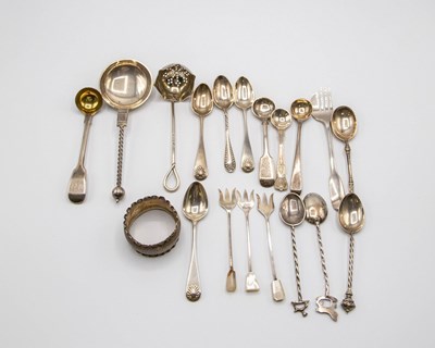 Lot 94 - Various silver teaspoons, condiment spoons,...