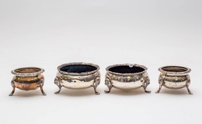 Lot 128 - A pair of Edwardian silver salts, makers mark...