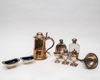 Lot 188 - Sundry silver plate to include salts, sifters,...