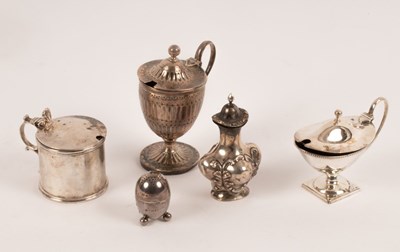 Lot 32 - A George III silver mustard pot and cover,...